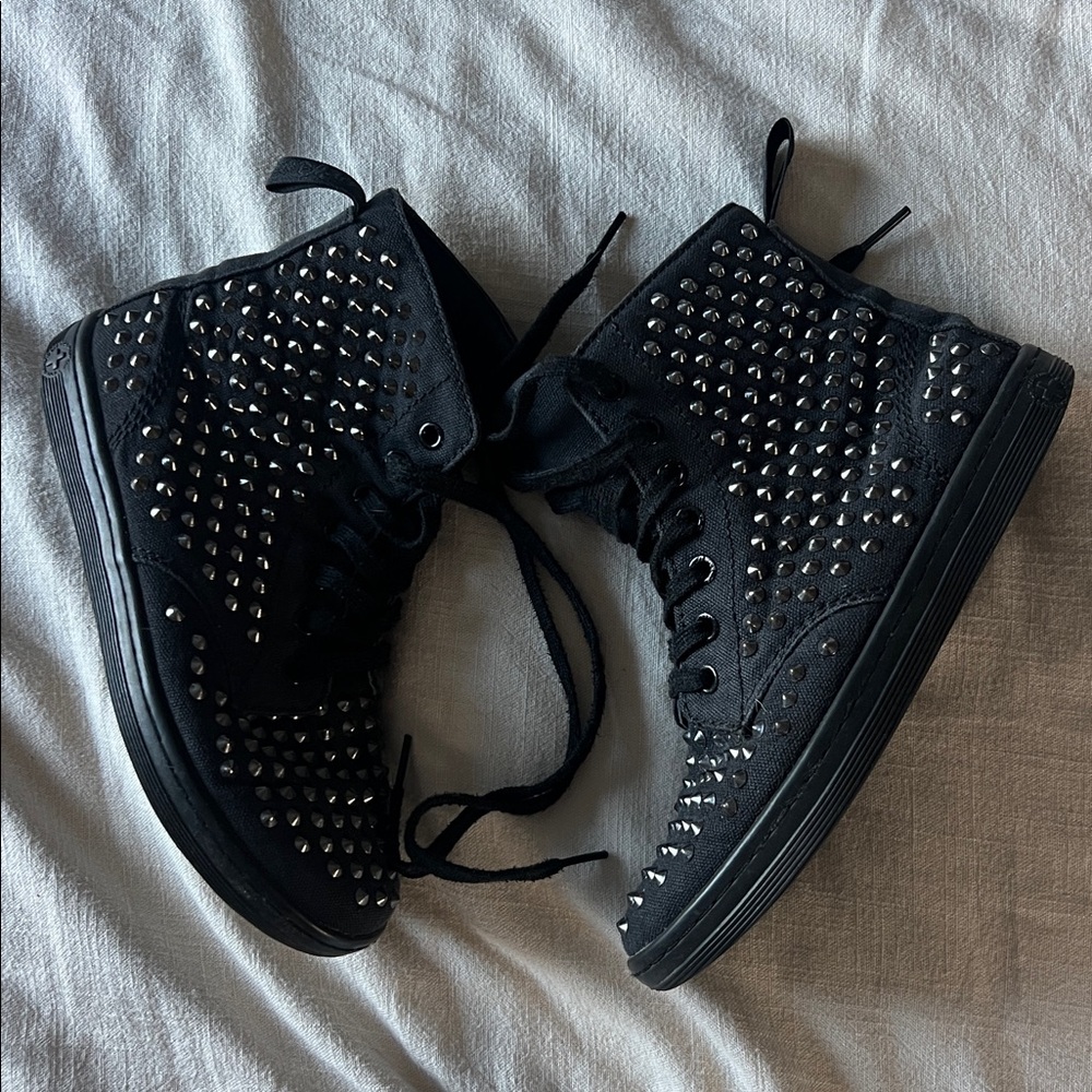 Dr. Martens Womens Shorestud Lace Up Ankle Top Sz 6